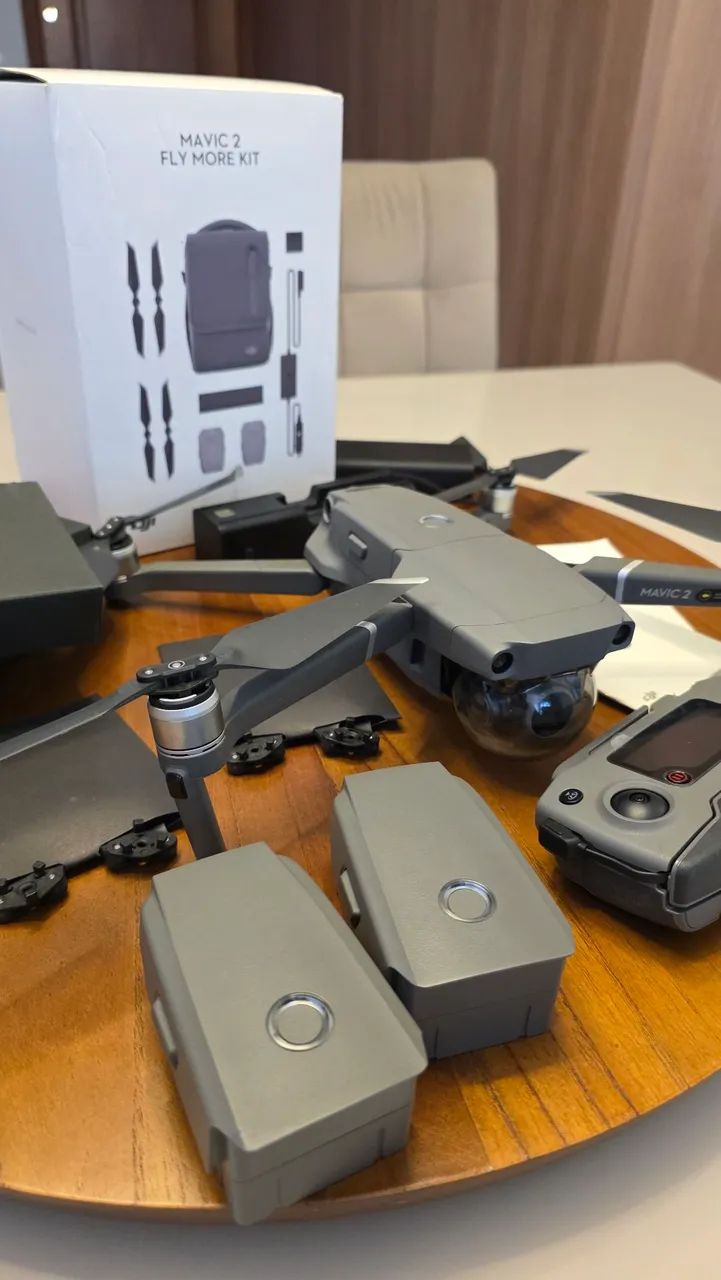 DJI Mavic 2 Zoom - Kit Fly More - Foto 4