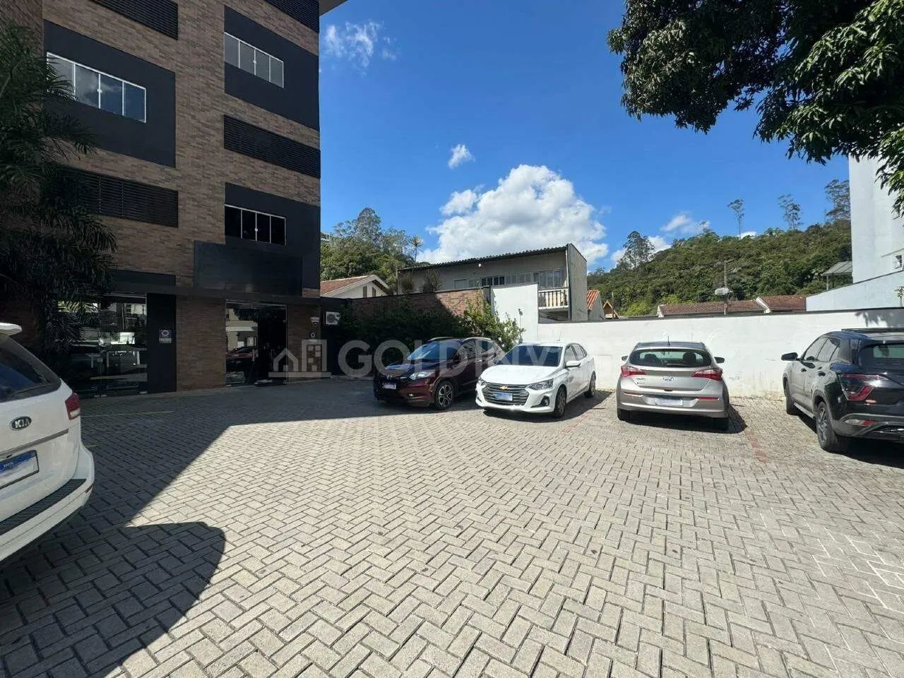 Sala comercial com 230m² no bairro Santa Rita!!! - Foto 2