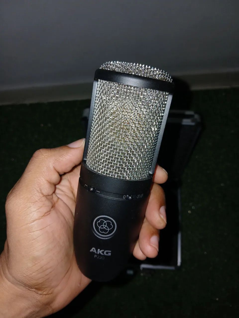 Microfone AKG P220 - Foto 4