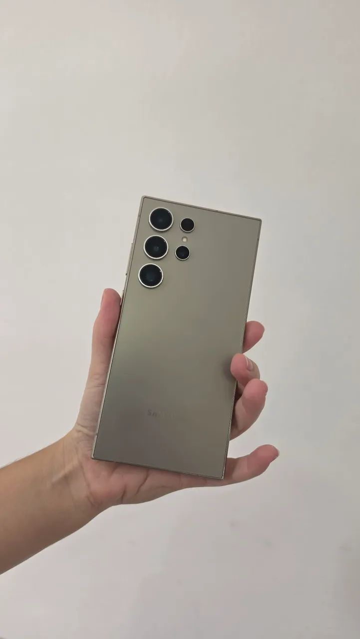 S24 ultra 256GB com 5 capinhas + SPen