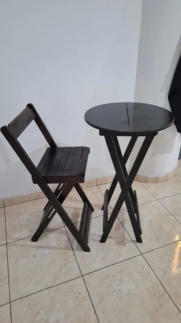 Bistro e banquinho