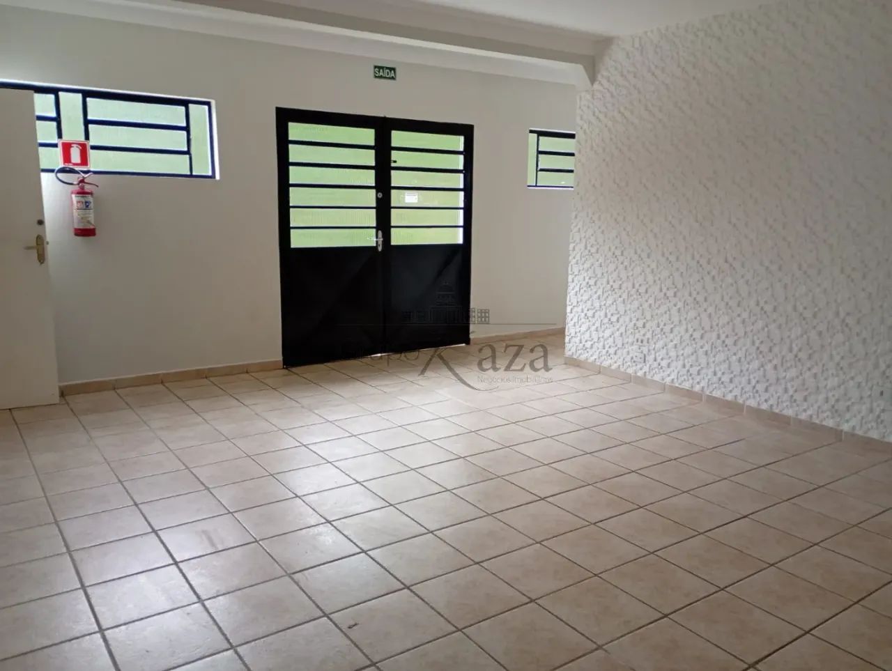 Sala Comercial 100m² - sala interna, 1 wc, 1 vaga