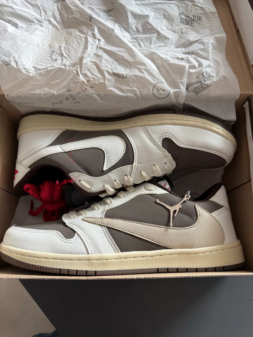 tênis nike air jordan 1 low travis scott 40