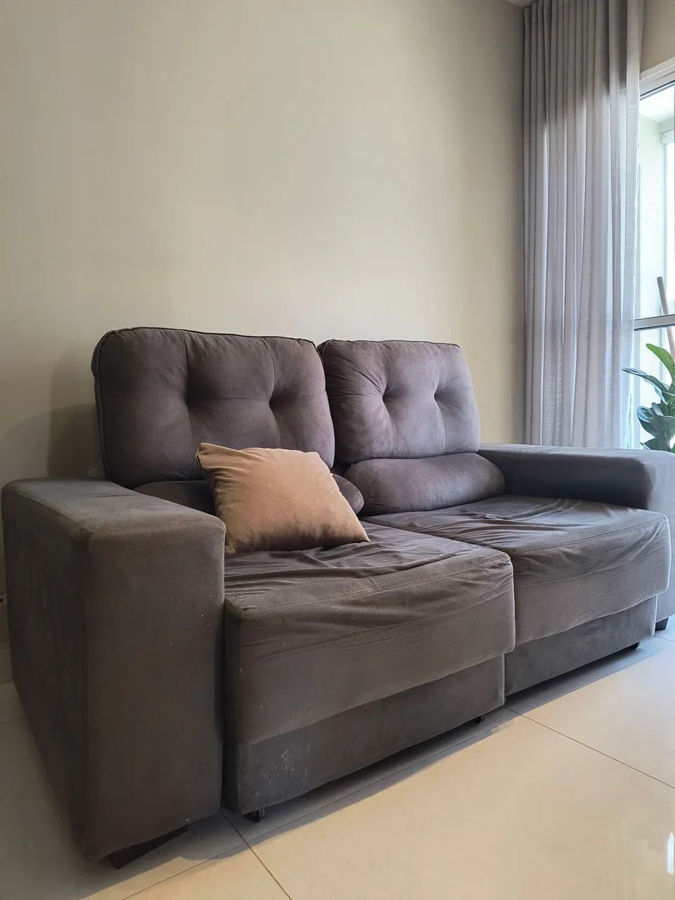Sofá 2 lugares - 1,80 metro de lagyra - retratil. - Foto 5