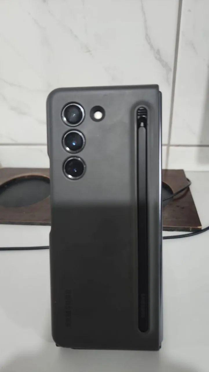 Fold 5 1 TB R$ 4500 ótimo estado com capas caixa PELICULA INTERNA NOVA!!! - Foto 4