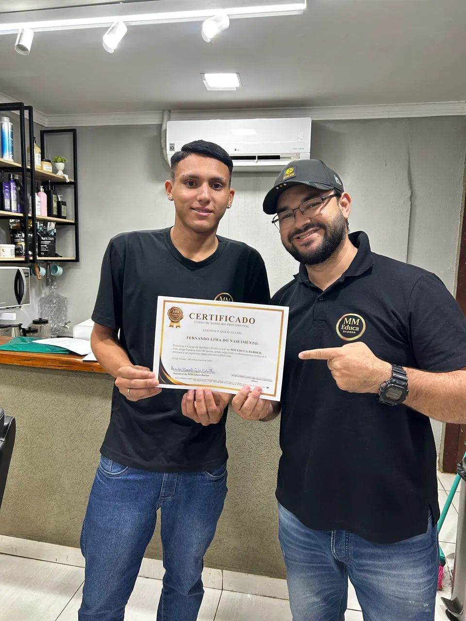 Curso de Barbeiro Profissional  - Foto 4
