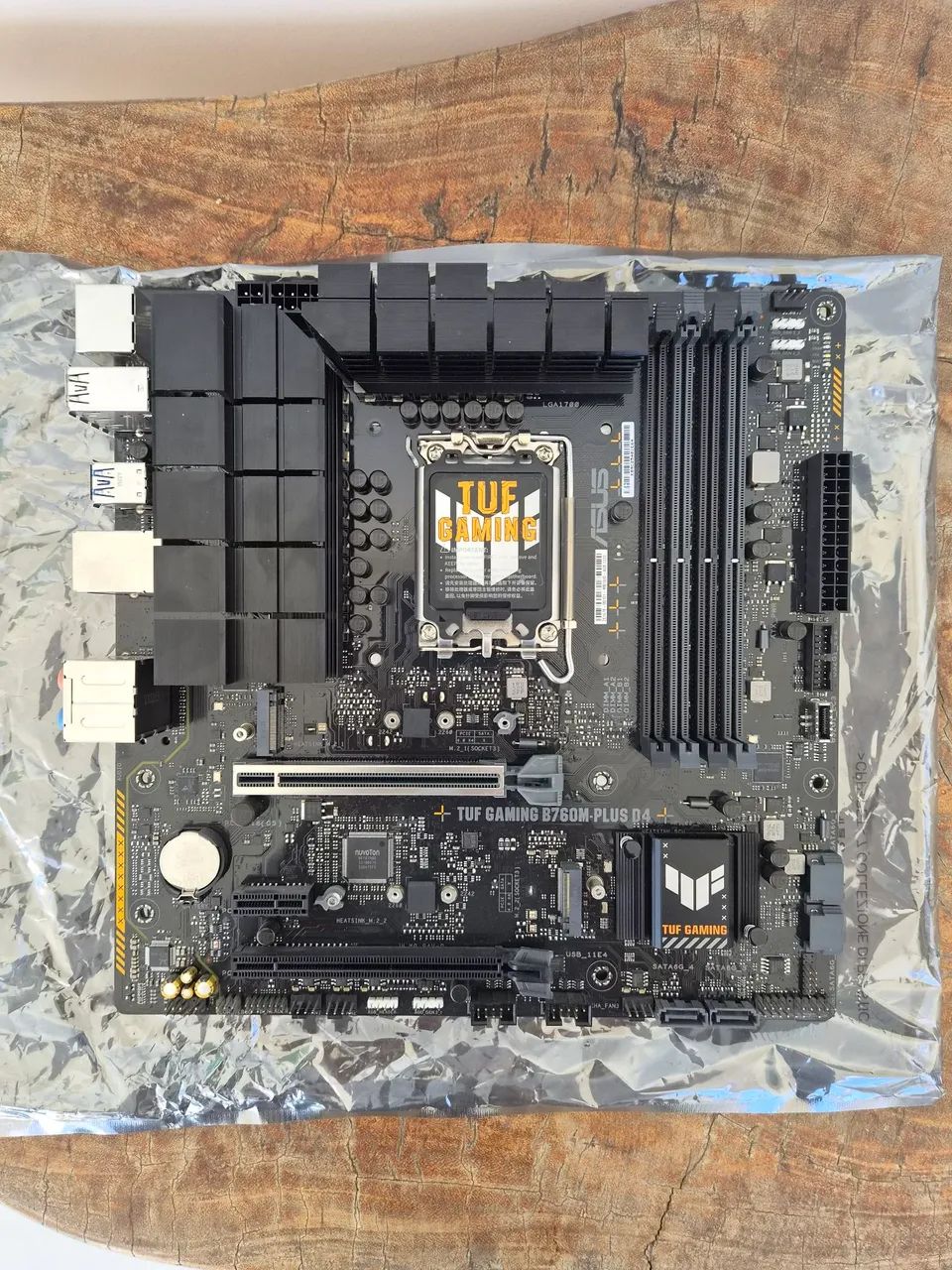 Placa Mãe Asus TUF B760M-PLUS D4