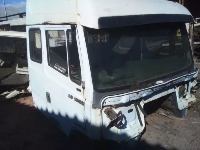 Cabine LS 1938 e LS 1935, vendo muito barato, p/desocupar lugar - Foto 4