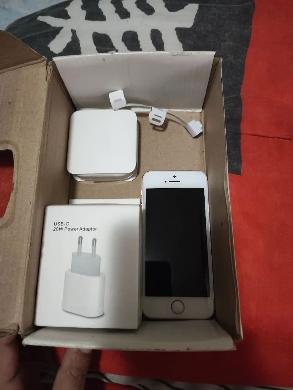 iPhone se 16 gigas rosa - Foto 6