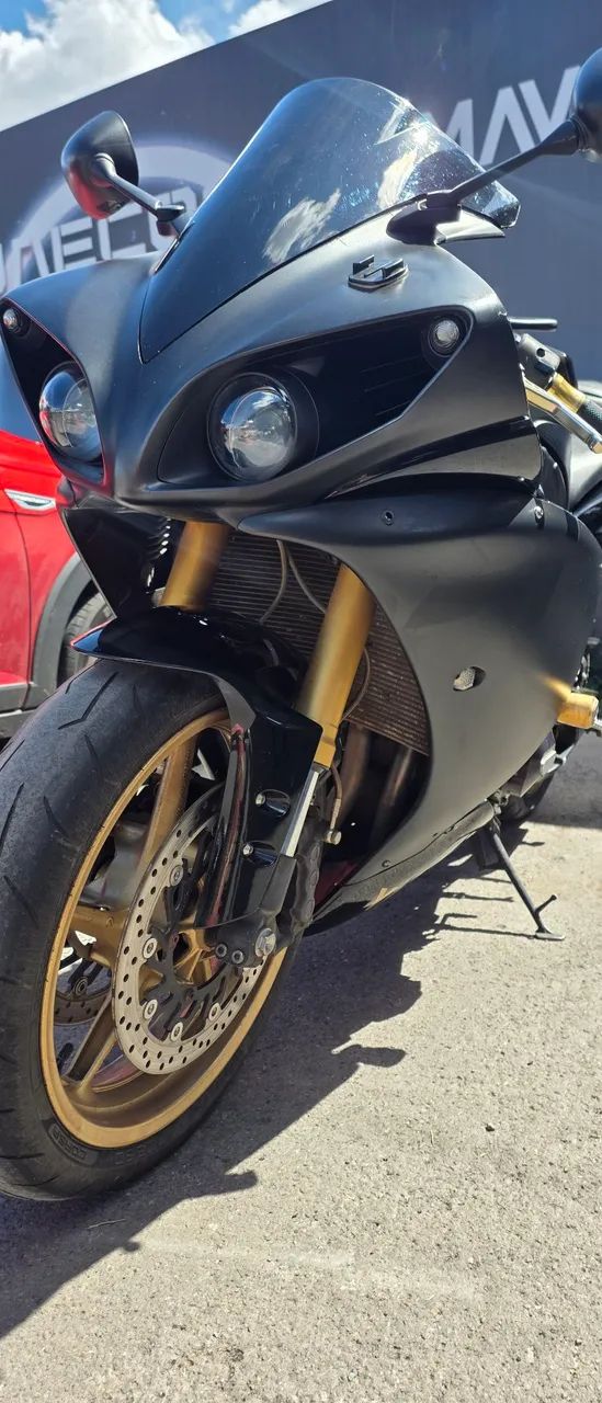 Yamaha R1 2010 - Foto 2