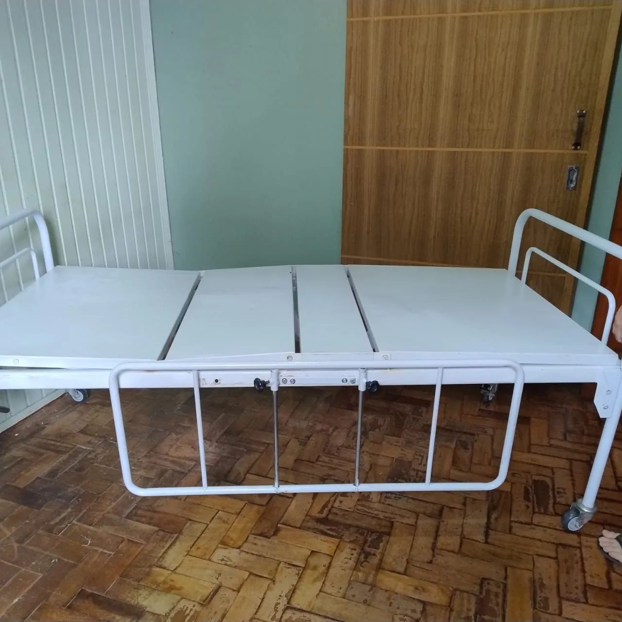 Cama hospitalar 