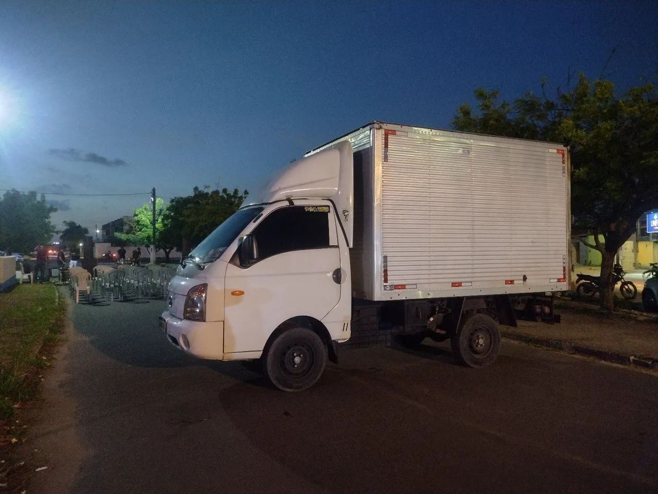 Transporte de cargas e pequenas mudanças  - Foto 4