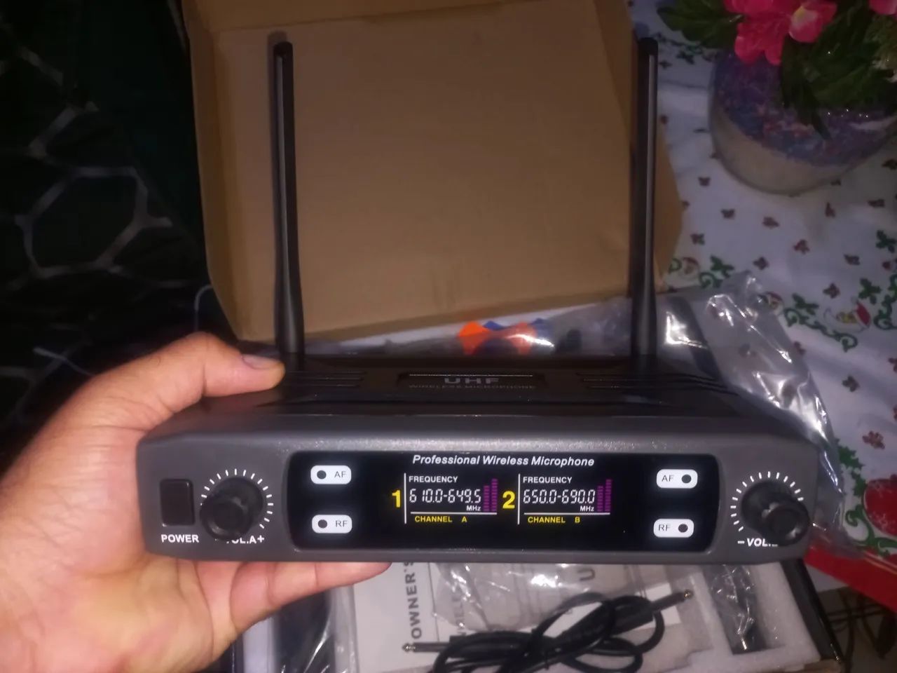 Wireless Microphone451035755416145924