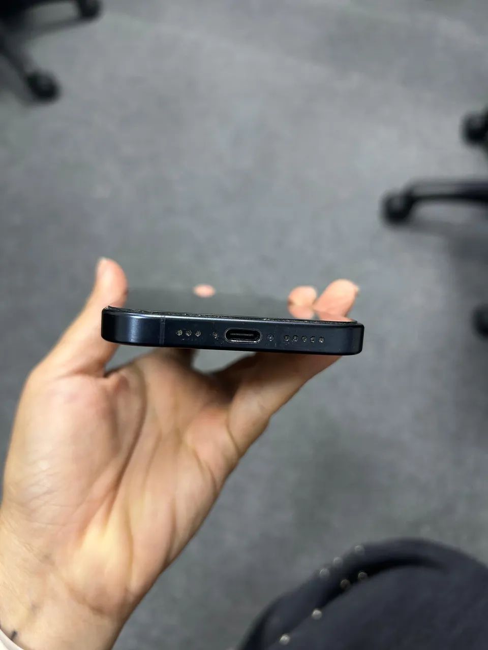 iPhone 15 PRO - Foto 4
