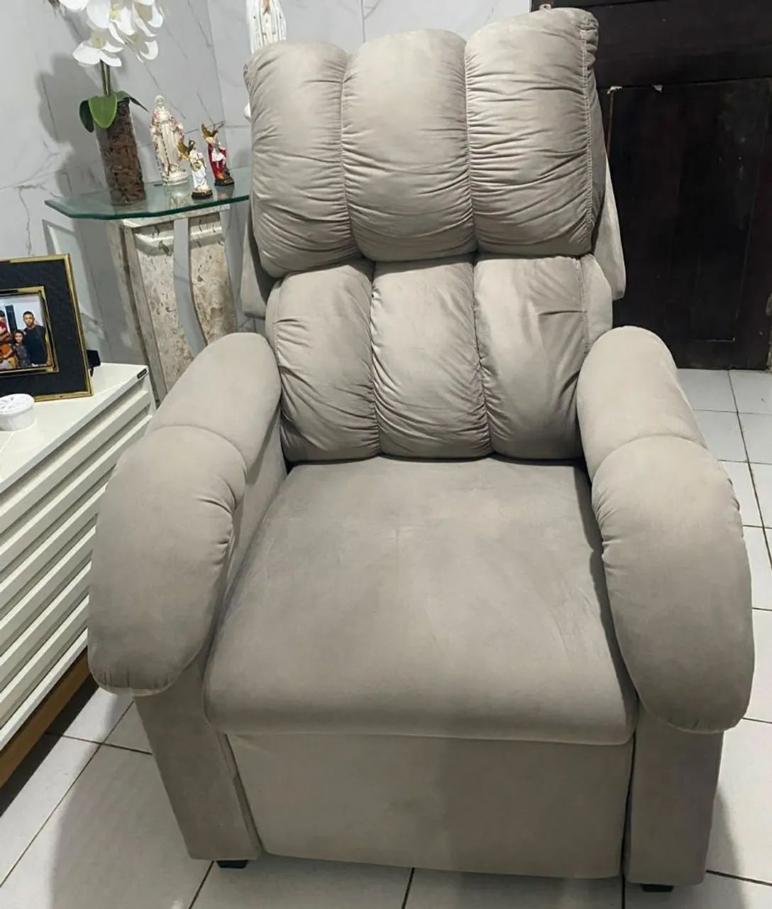 Está poltrona reclinável  é  perfeita  para relaxar e desfrutar de momentos de lazer.  - Foto 2