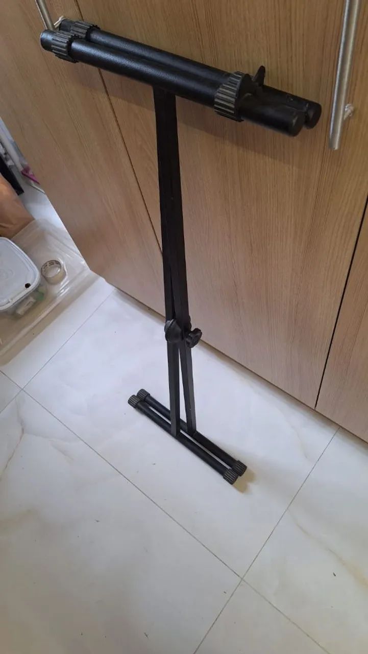 Suporte modelo X para teclado  - Foto 3