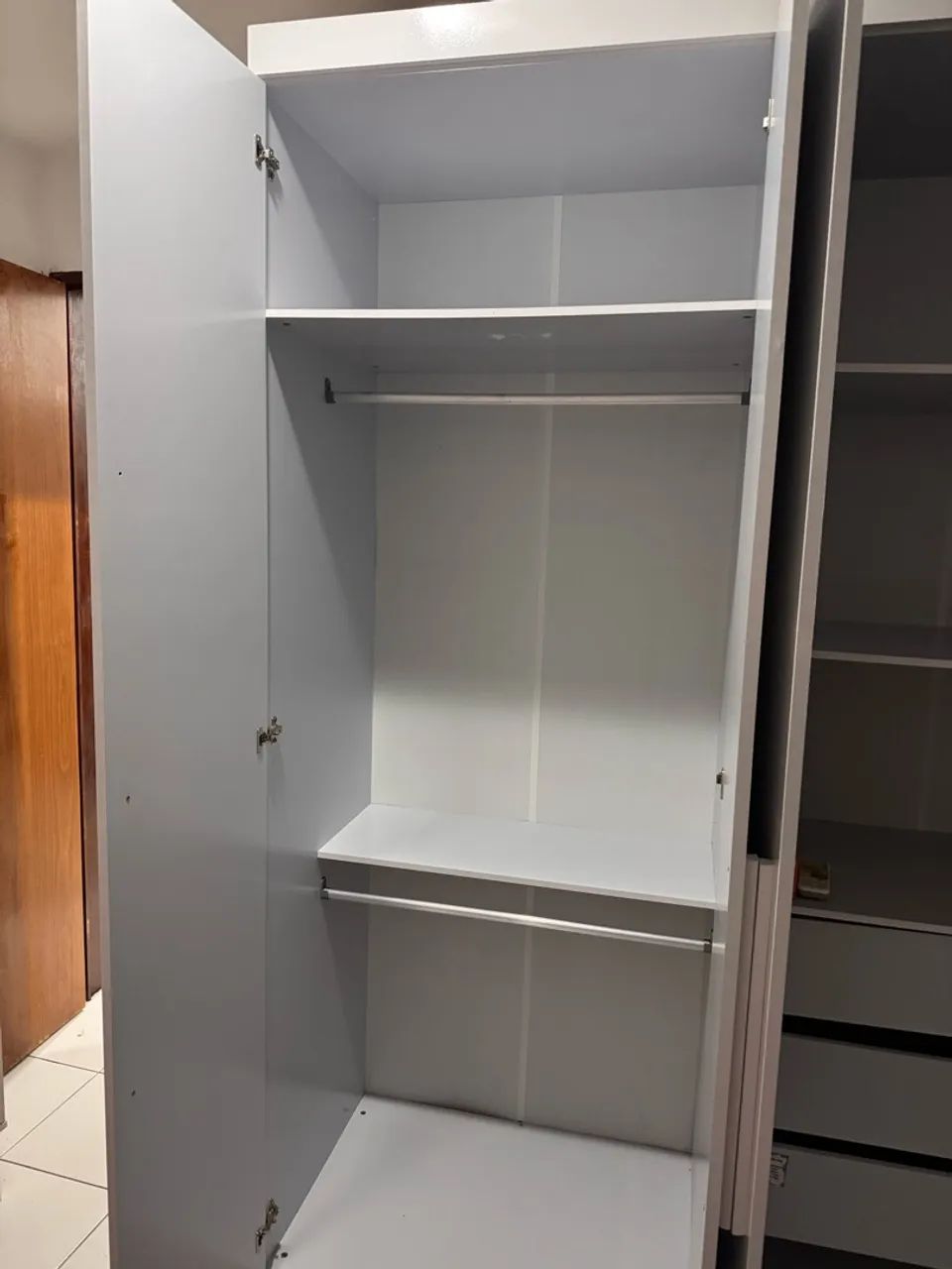 Guarda roupa 4 portas  - Foto 5
