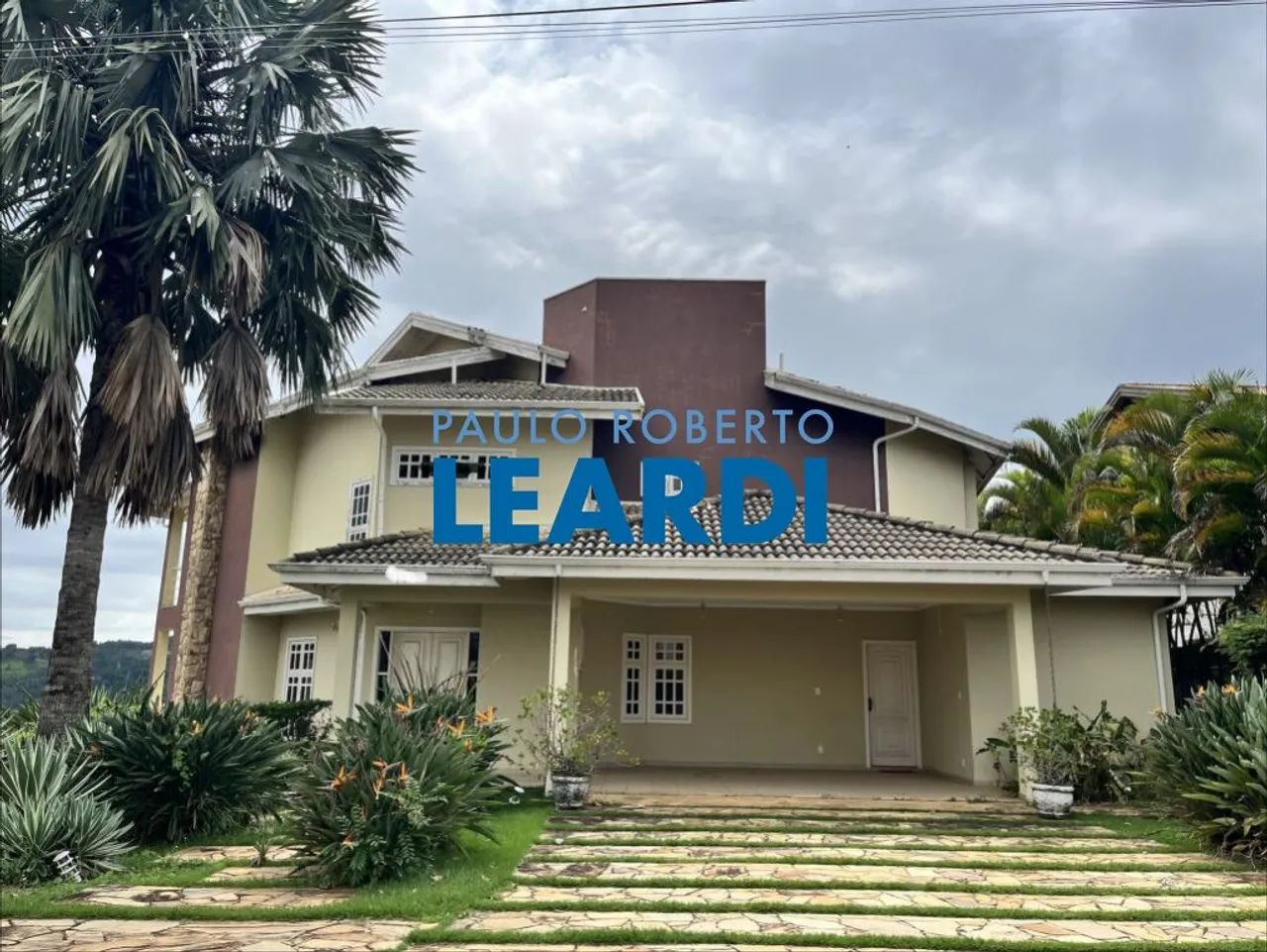 CASA EM CONDOMÍNIO - MOINHO DE VENTO - SP