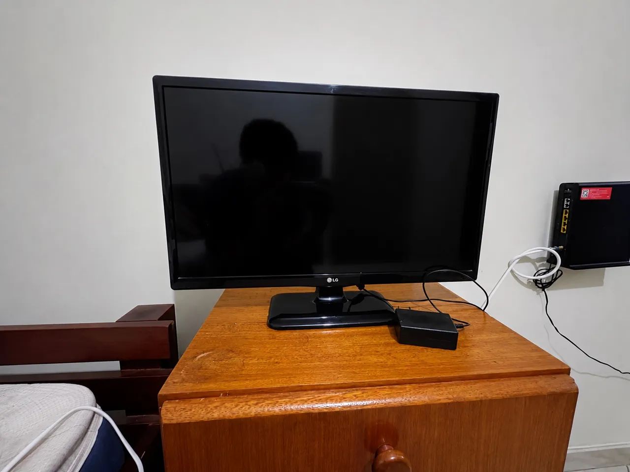 TV LG FUUL HD 24 POLEGADAS HDMI 