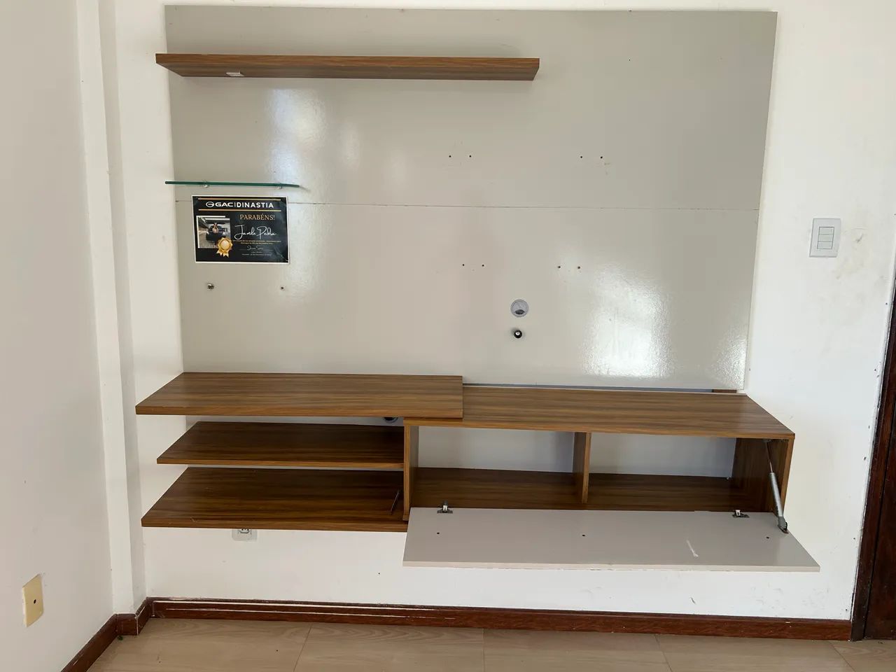 Rack tv até 70 polegadas R$ 200,00 oportunidade vendo devido a mudança