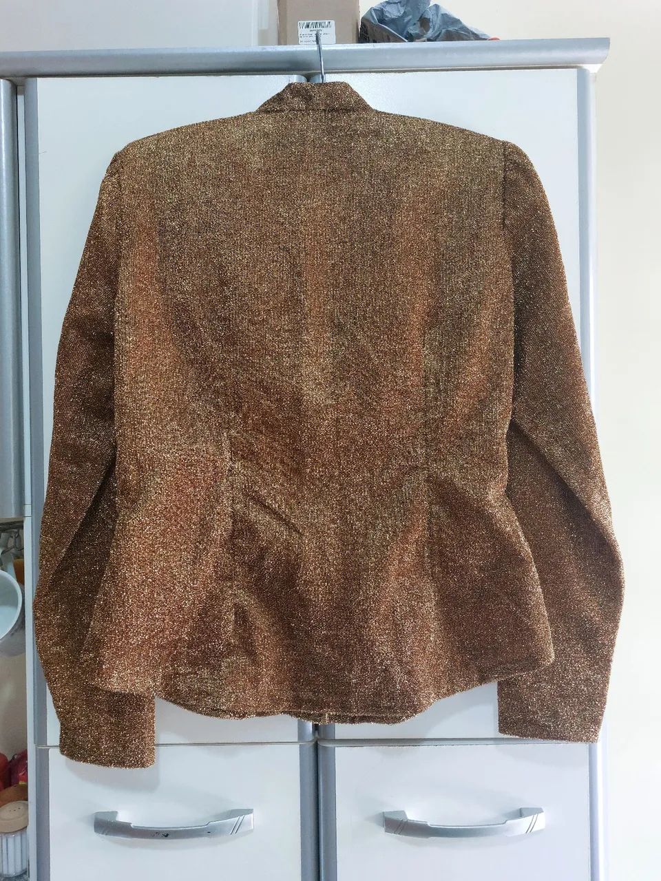 Blusa Brilhante - Tamanho P - Foto 2