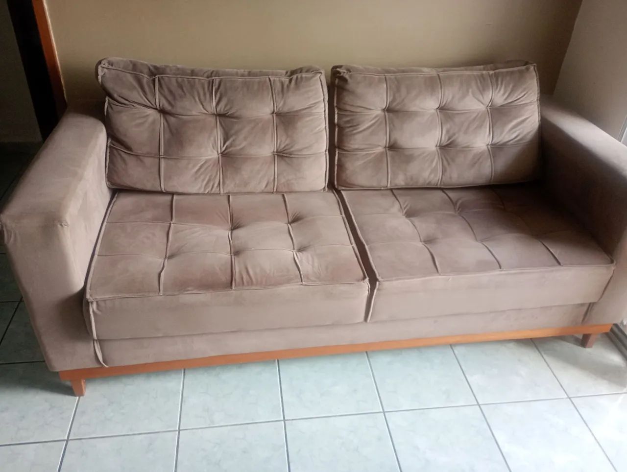 Sofá 3 lugares 