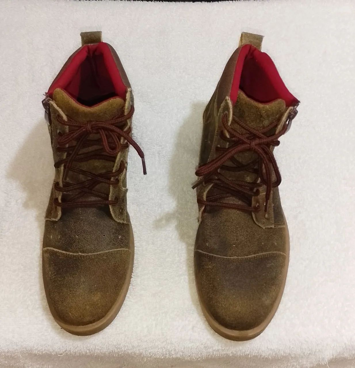 Botas em couro crú bovino 43