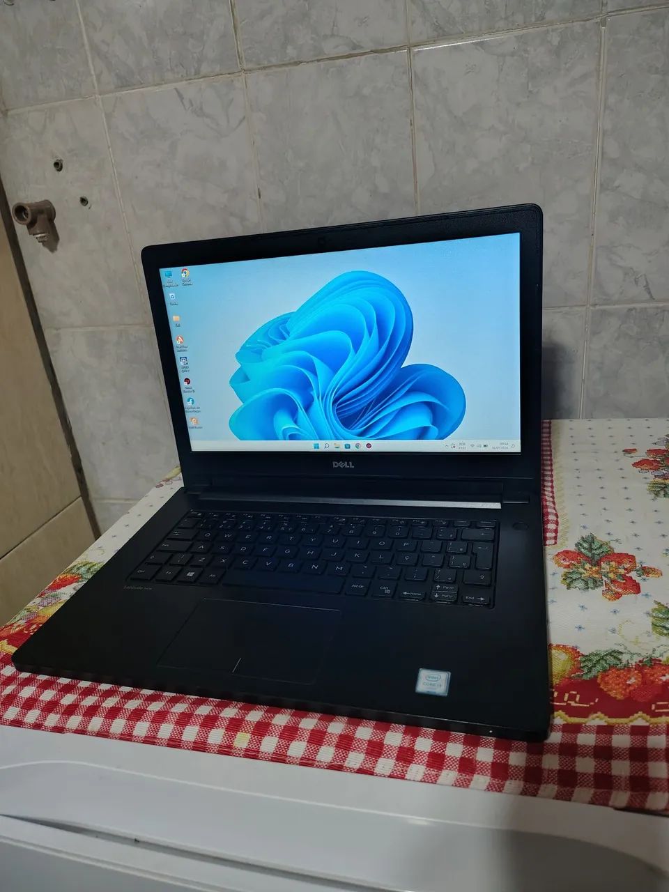 Notebook Dell core i3 8gb DDR4 com NVMe 256 GB tudo ok aceitamos cartões 