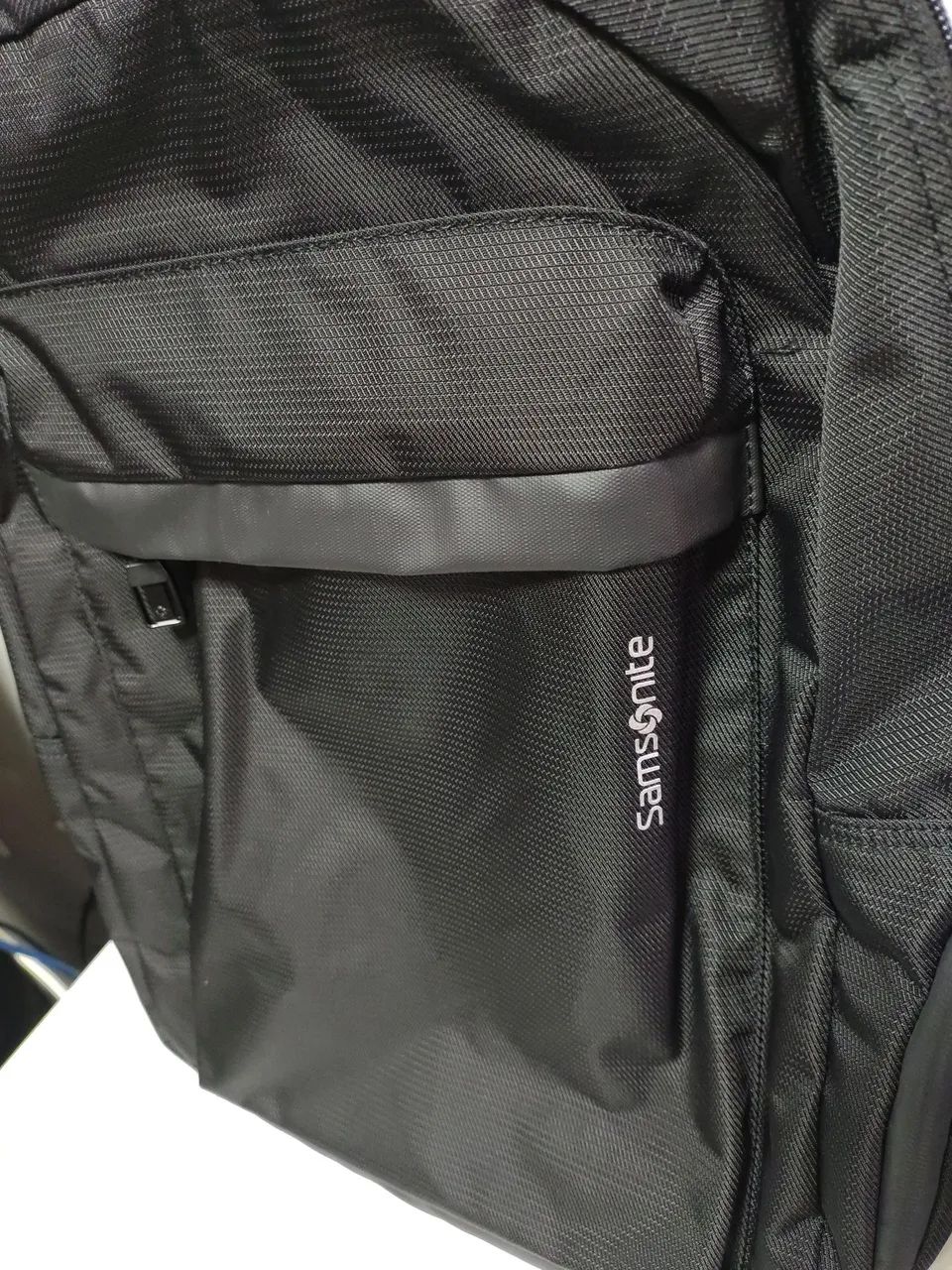 Mochila nova Samsonite preta 