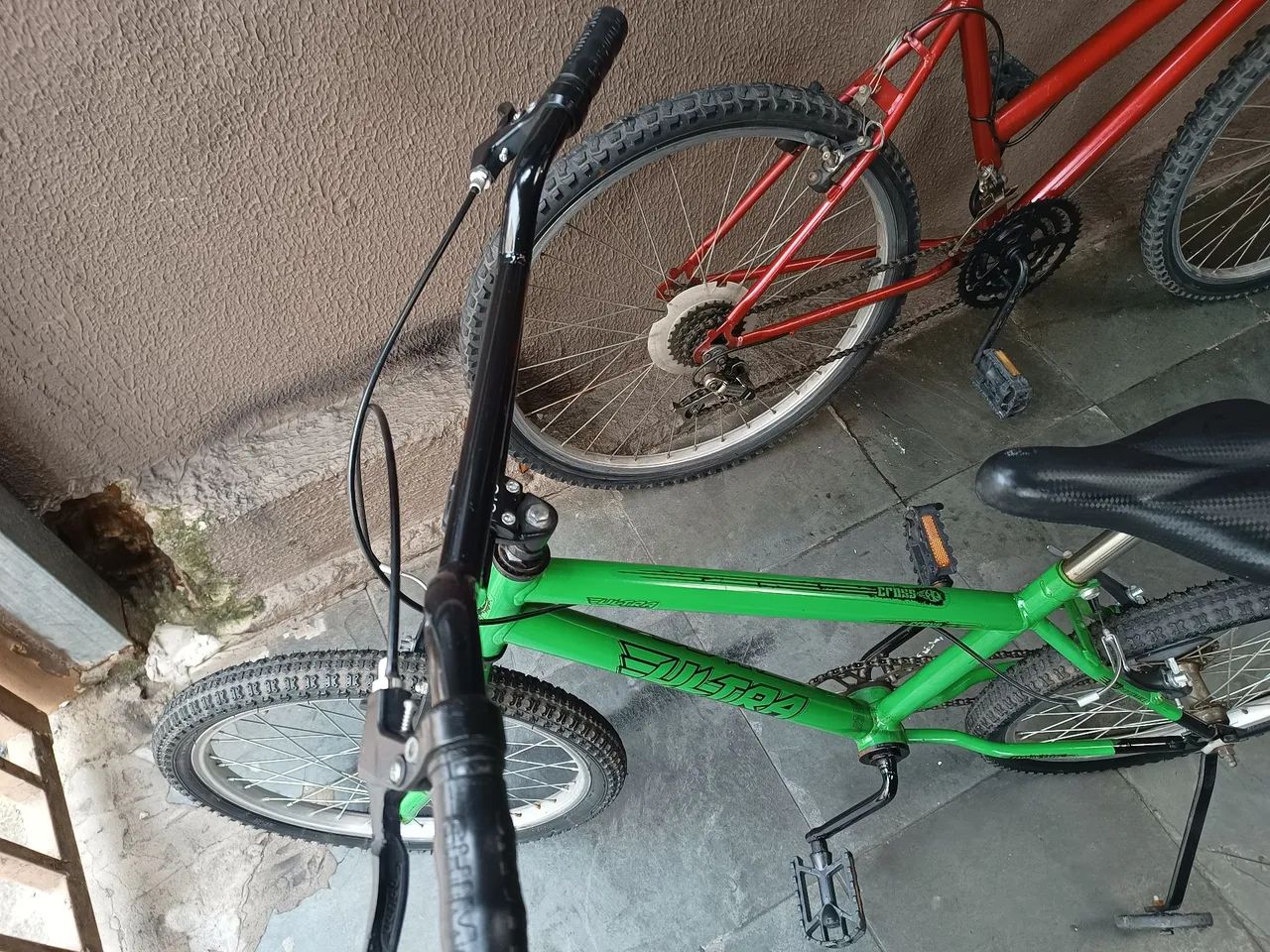 Oportunidade!!!! Bicicleta aro 20 funcionando perfeitamente  - Foto 3