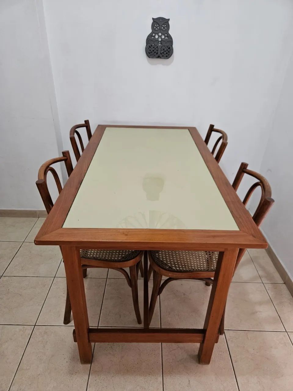 Mesa de Jantar de madeira com vidro