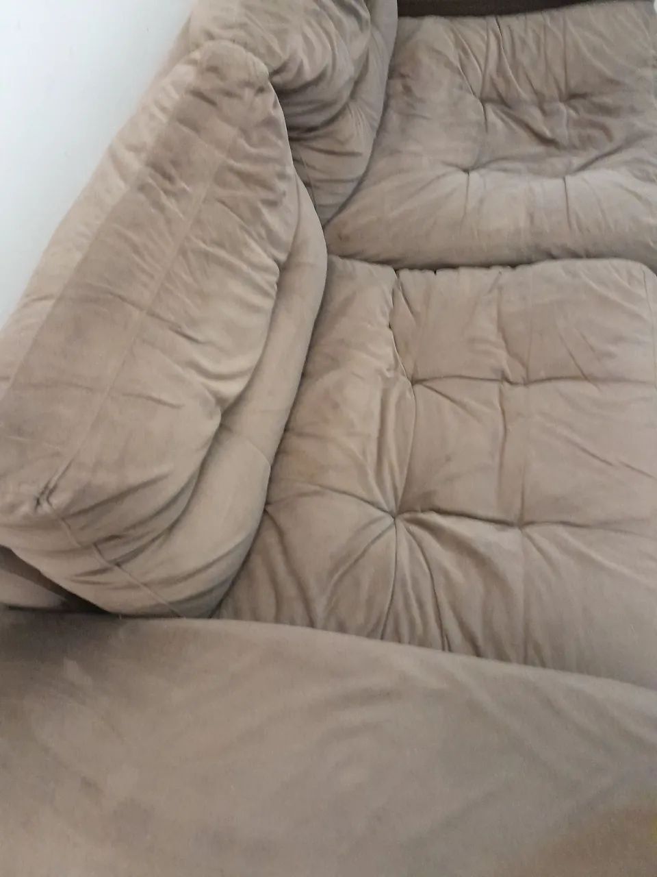 Sofá dois lugares semi novo, com sinais de uso. - Foto 3