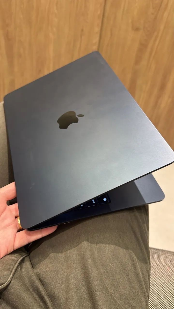 Macbook Air M2 24GB RAM 1TB SSD Tela 13.6