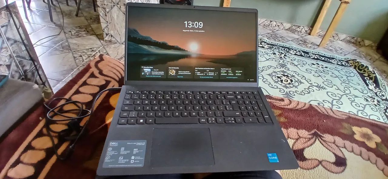 Notebook pouco usado - Foto 2