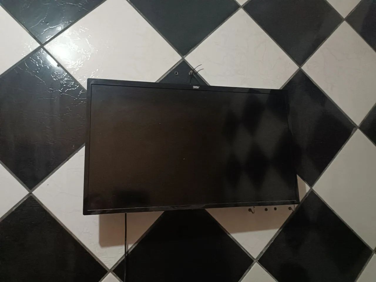 Tv AOC