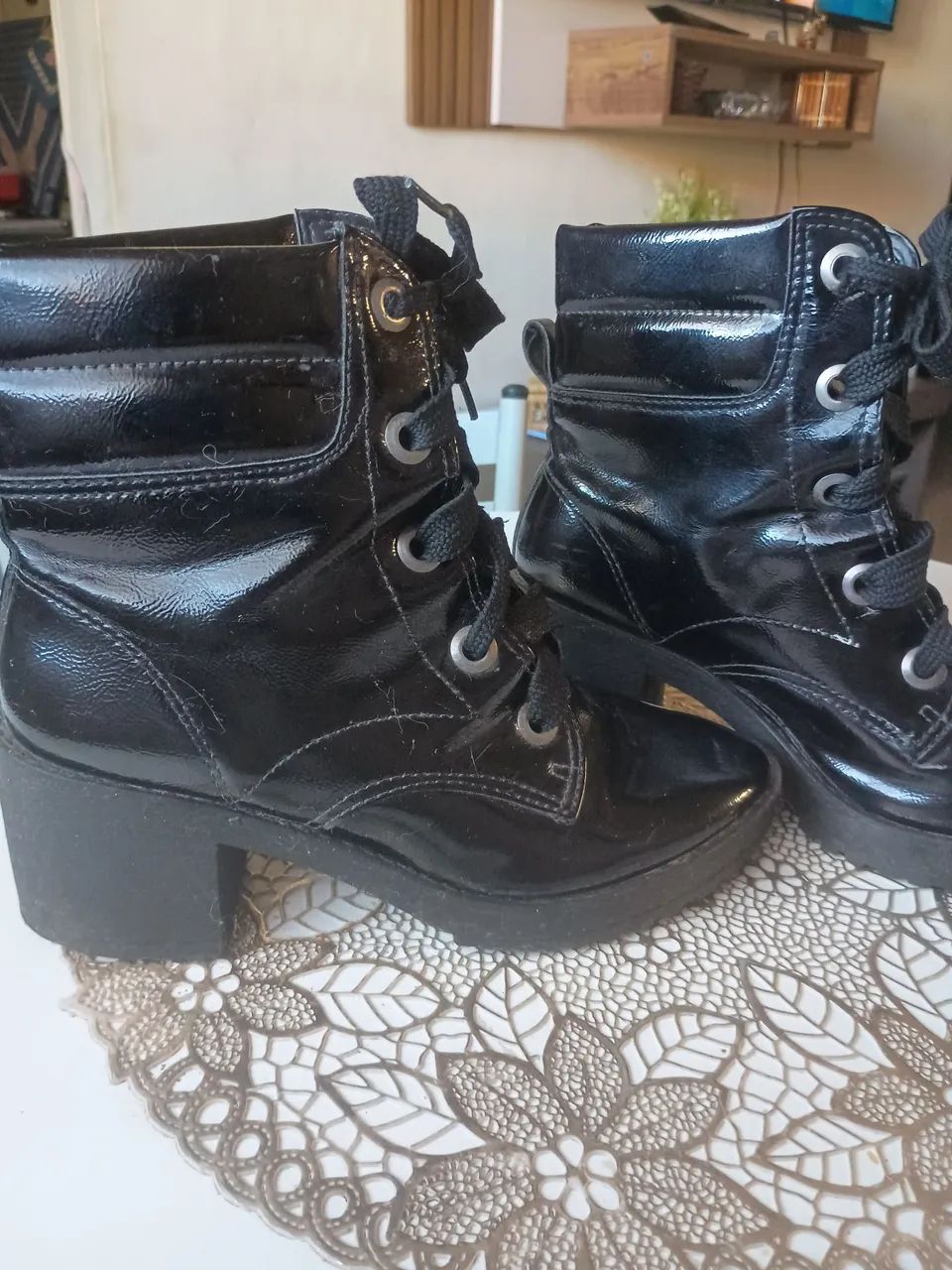 Bota Coturno com salto - Foto 2