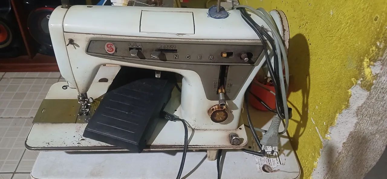Máquina Singer borda Zig Zag