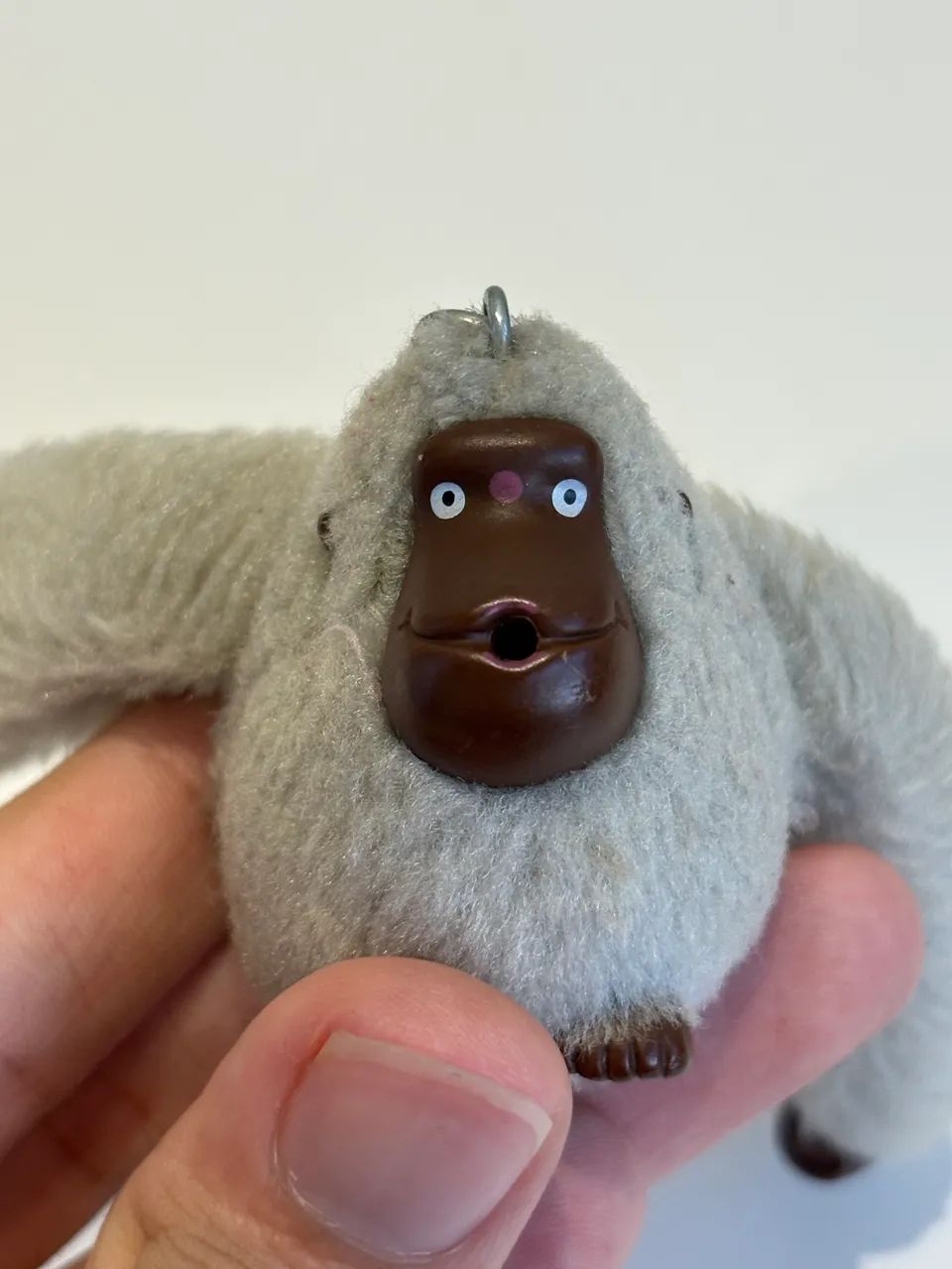 Chaveiro macaco Kipling cinza claro original