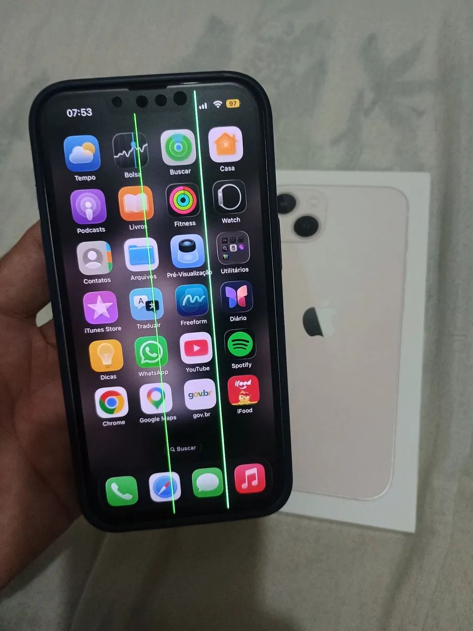 iPhone 13 128 gigas tela com  listra