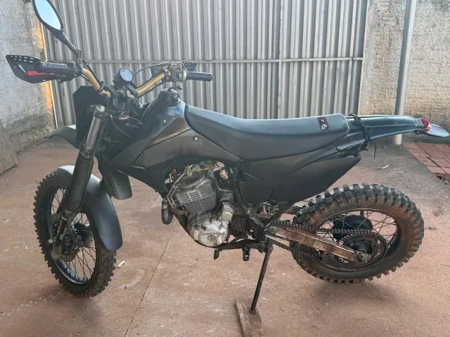 Moto de trilha 400cc