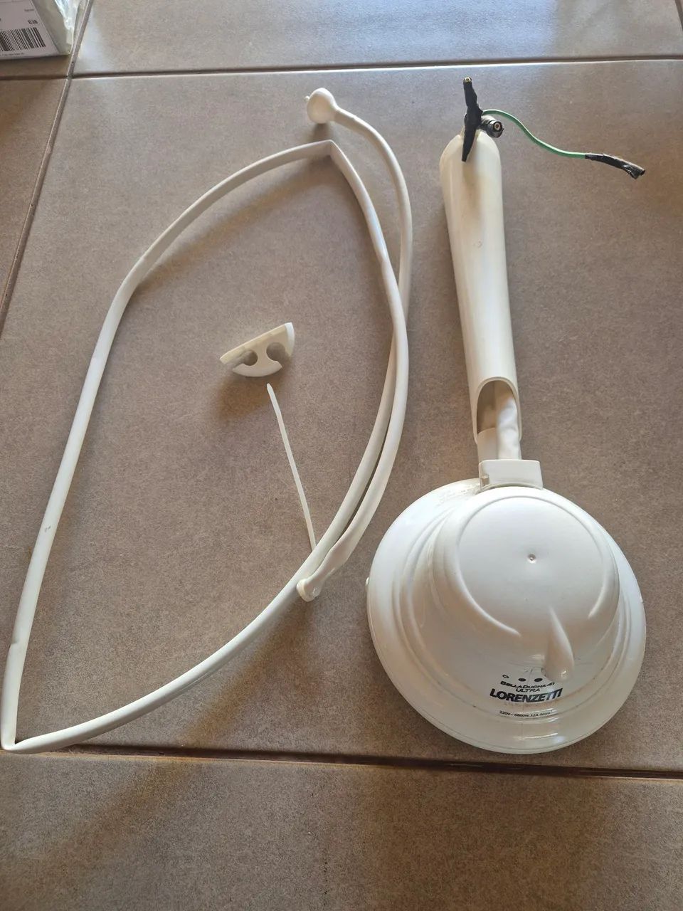 Chuveiro lorenzetti 220v