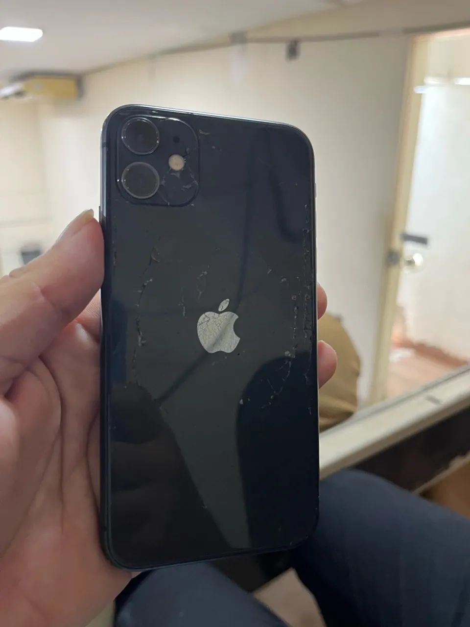 iPhone 11 64gb - LEIA A DESCRIÇÃO  - Foto 2