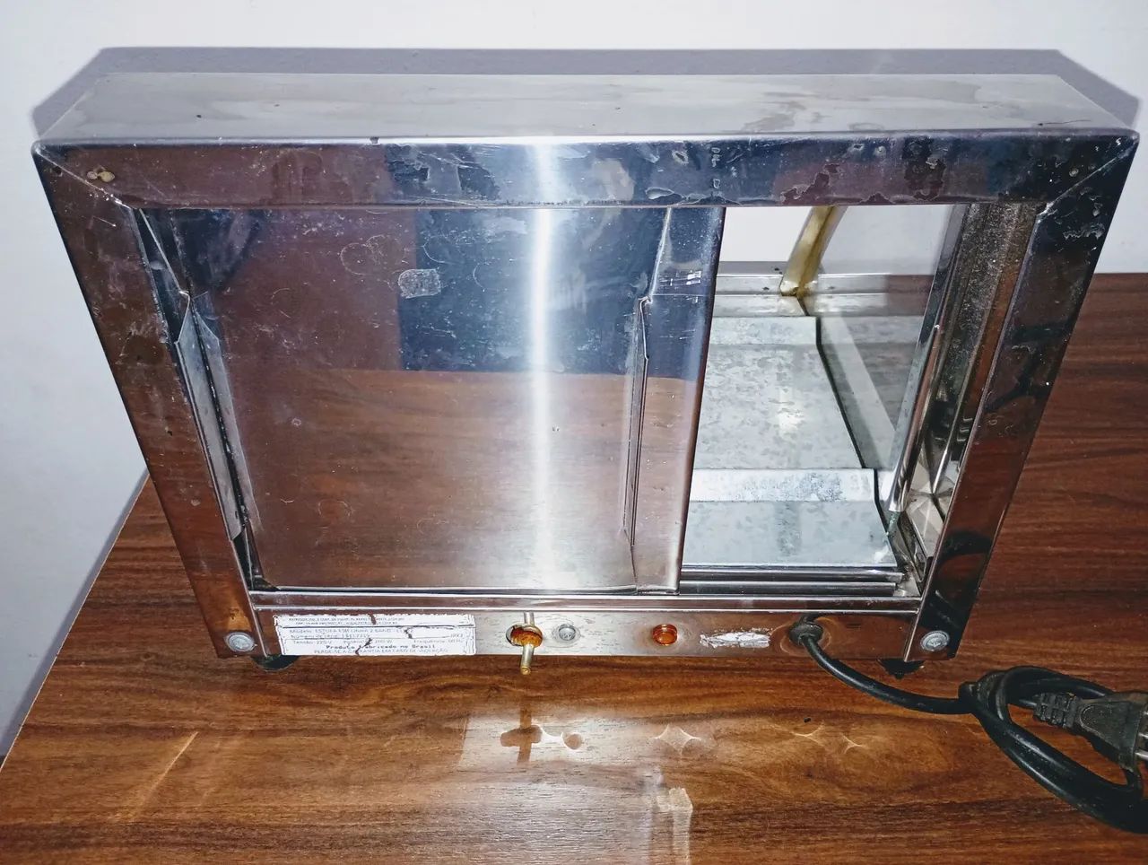 Estufa pequena, funcionando, vidro frontal quebrado. - Foto 4