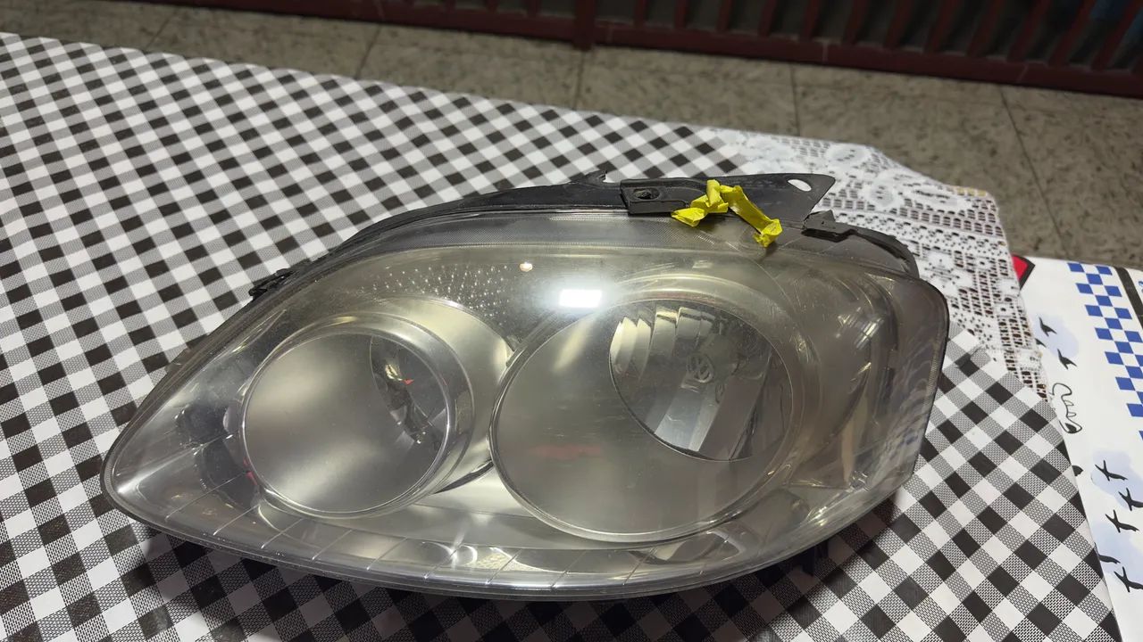 Farol esquerdo Spacefox 2009-2010 original VW