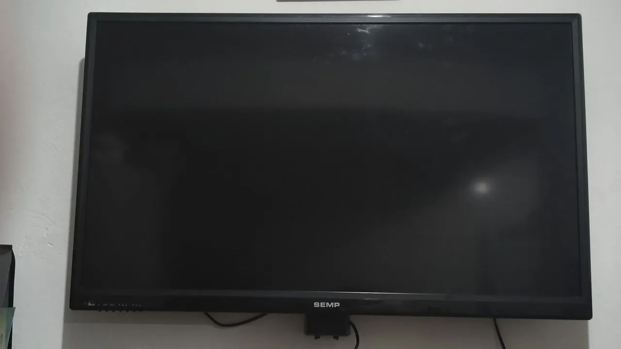 Vende-se uma TV de 39 polegadas de SEMP 