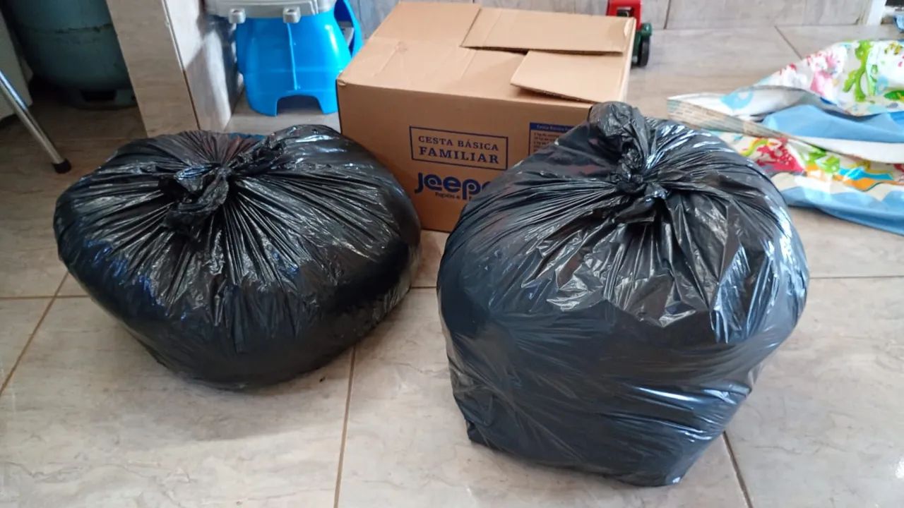Roupas para bazar