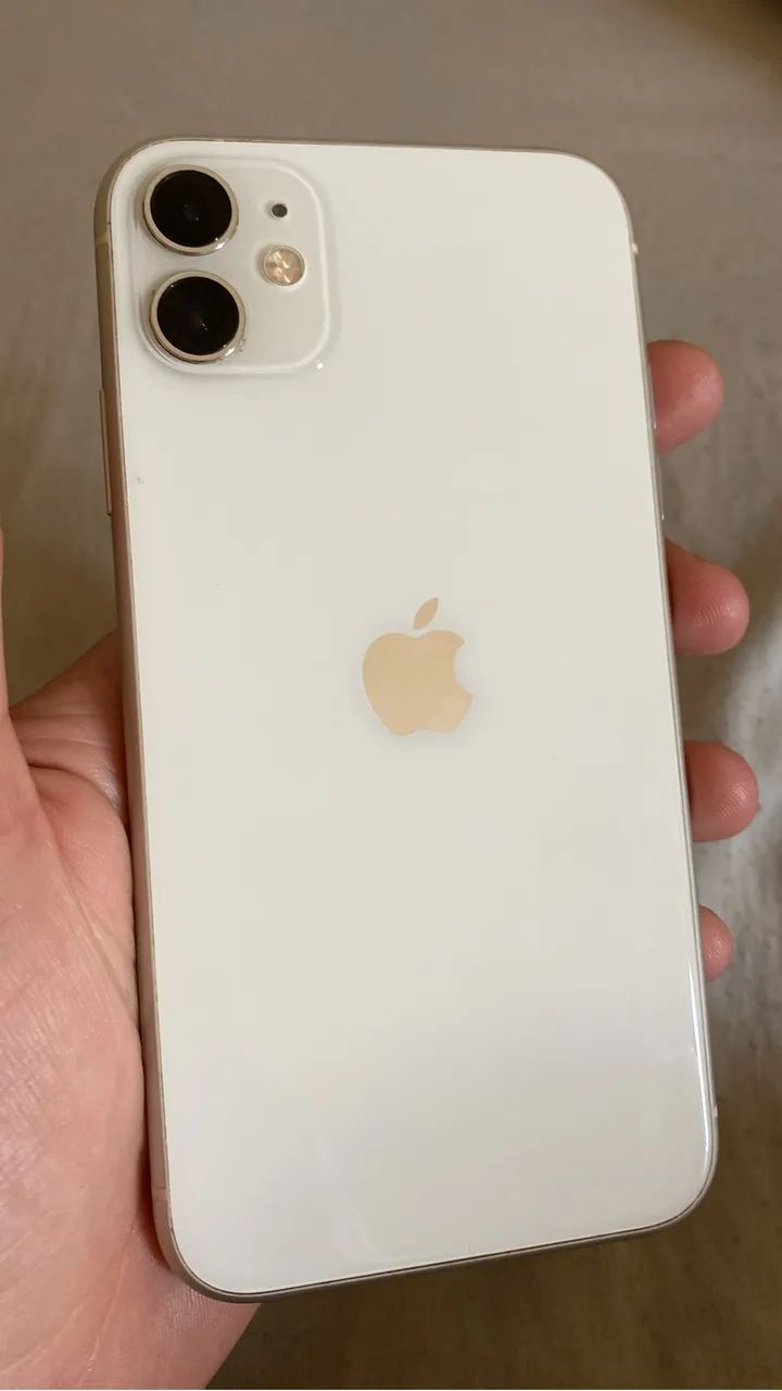 iPhone 11 excelente estado 