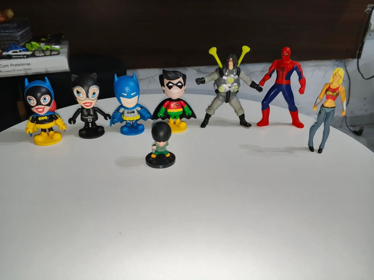 Lote de miniaturas usadas