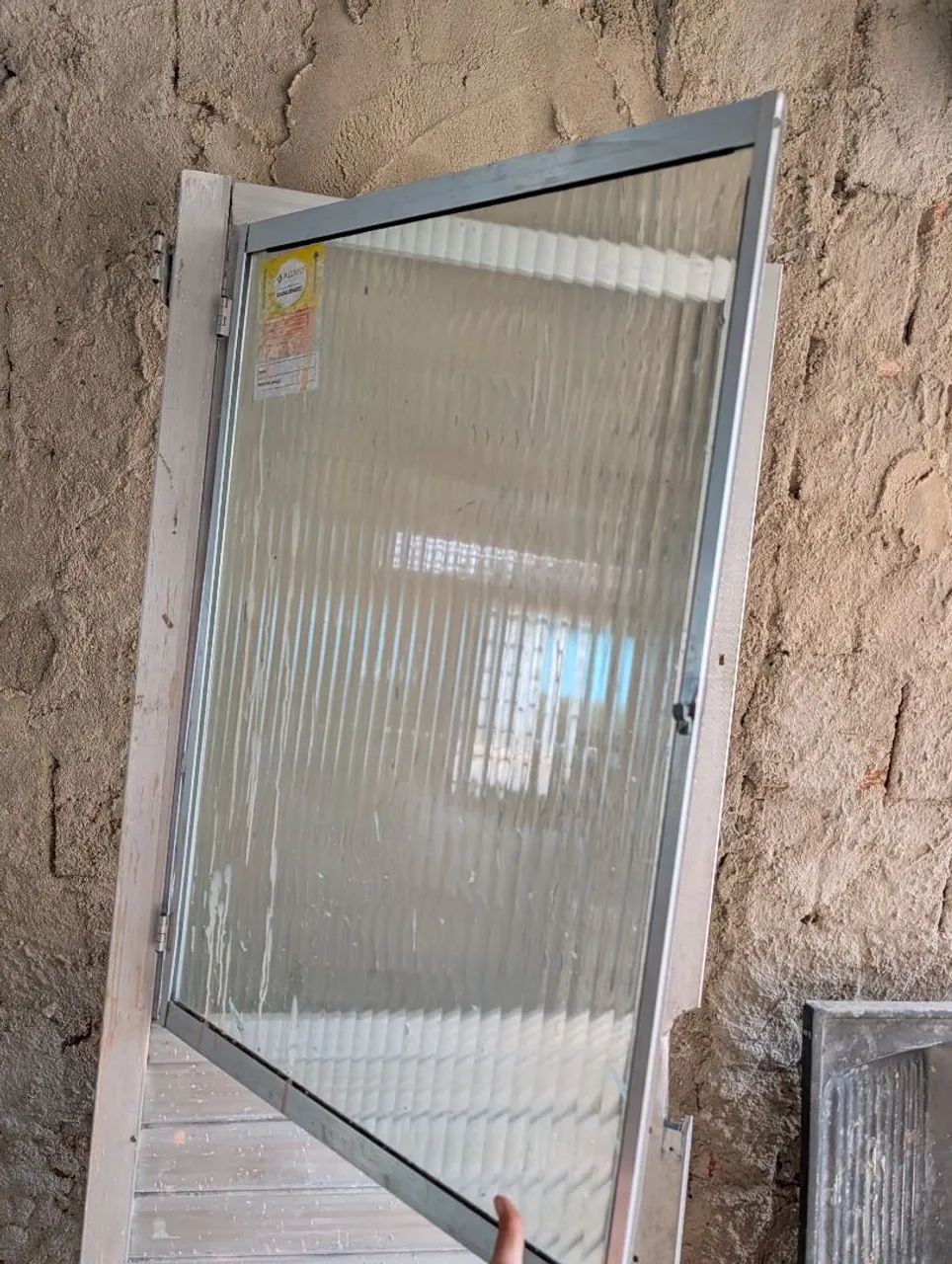 Aluminum Door with Defect64962170681602122