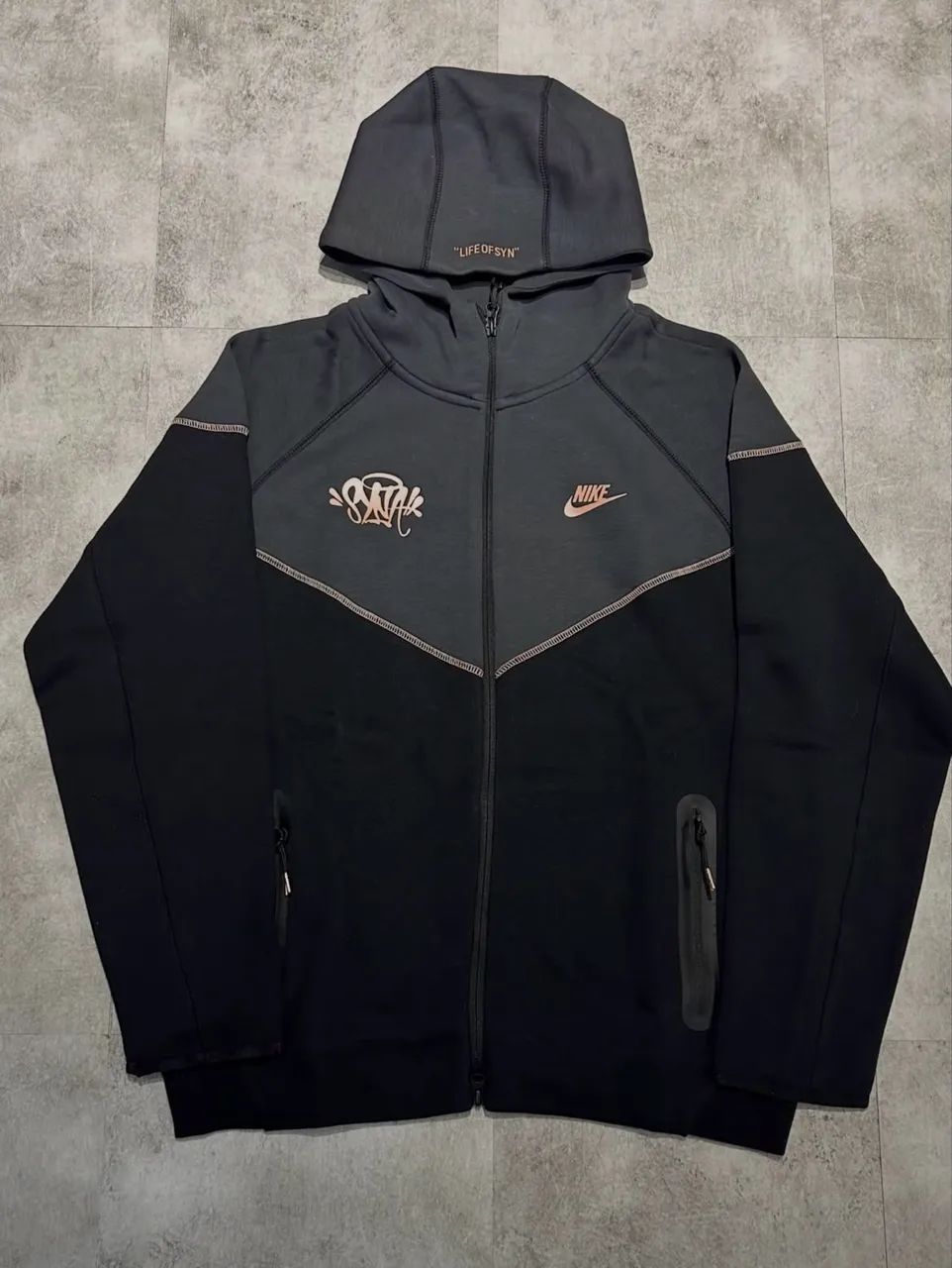 Moletom Nike Tech x Syna 